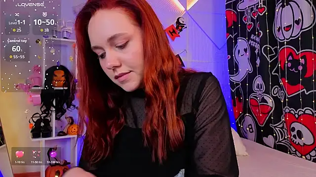 PollyVinice online show from October 29, 2025, 12:29 pm