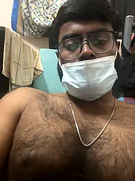 DJLOVE280825 online show from December 3, 2025, 9:35 pm