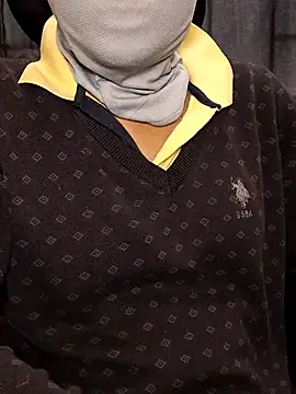 chocolate alone online show from September 21, 2025, 11:56 am