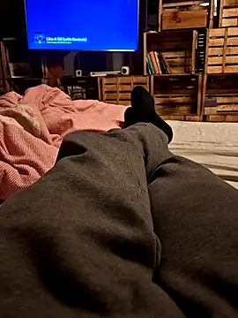 Horny mummy online show from March 13, 2026, 7:09 pm