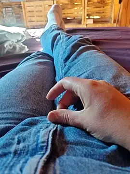 Horny mummy online show from April 14, 2026, 2:45 pm