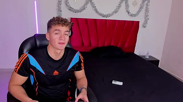 paull george online show from November 12, 2025, 2:39 pm