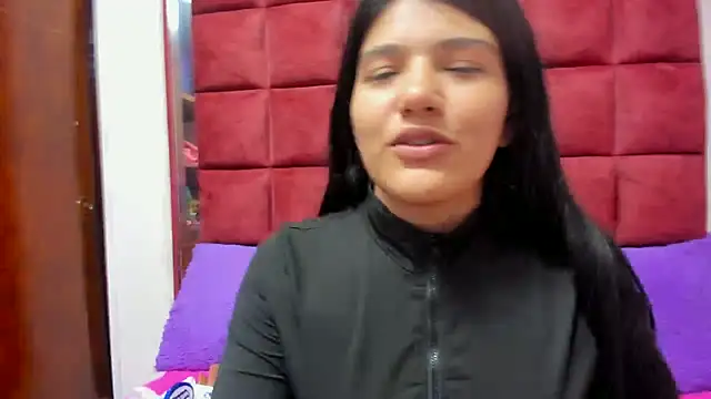 AANGELADIAZZ online show from December 17, 2025, 2:39 am