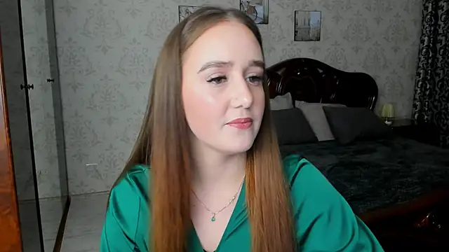 SabrinaCandi online show from November 10, 2025, 7:35 pm