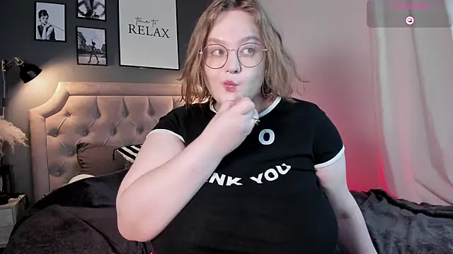Alissa S online show from February 20, 2025, 4:25 pm