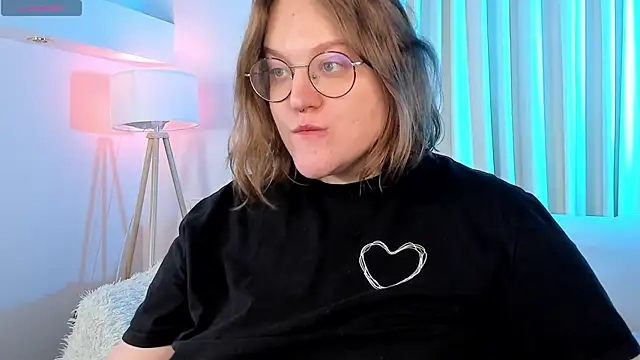 Alissa S online show from November 11, 2025, 4:29 pm