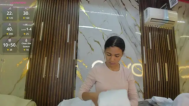 VictoriaDuart online show from February 28, 2026, 8:10 pm