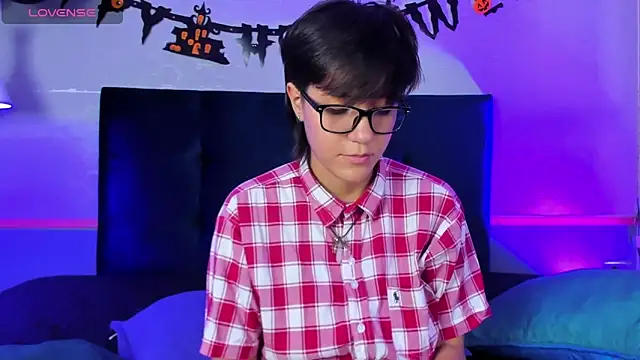 Tsuki Maru online show from October 25, 2025, 8:36 pm