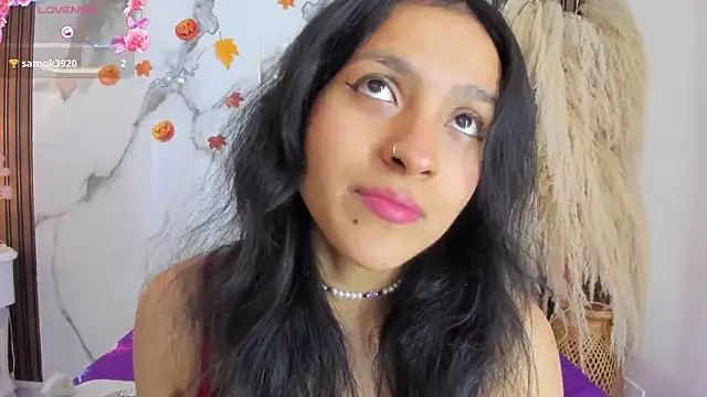 Snapshot of violettawatson chatting on October 22, 2025, 1:22 pm violettawatson online show from October 22, 2025, 1:22 pm