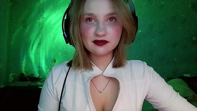 pr In cess  online show from March 18, 2026, 10:13 pm