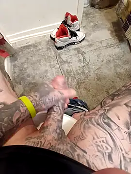 Snapshot of MRTATTWO chatting on September 21, 2025, 6:42 pm MRTATTWO online show from September 21, 2025, 6:42 pm