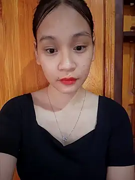 Snapshot of ChiecumBae chatting on October 4, 2025, 12:52 am ChiecumBae online show from October 4, 2025, 12:52 am