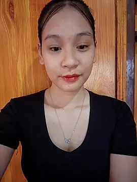 Snapshot of ChiecumBae chatting on October 11, 2025, 1:05 am ChiecumBae online show from October 11, 2025, 1:05 am