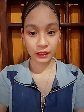 Snapshot of ChiecumBae chatting on October 14, 2025, 9:43 am ChiecumBae online show from October 14, 2025, 9:43 am