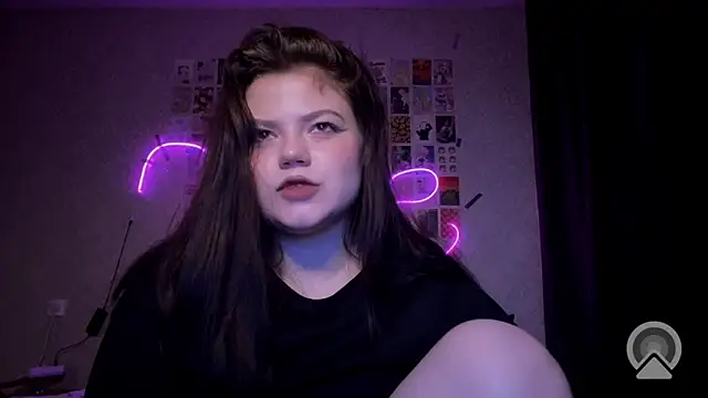 Snapshot of GoddessDarina chatting on September 9, 2025, 2:44 am GoddessDarina online show from September 9, 2025, 2:44 am