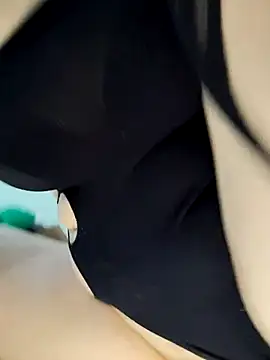 Lyly suri07 online show from February 16, 2026, 8:05 pm