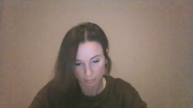 Justnani001 online show from April 18, 2026, 9:26 pm