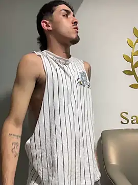 Snapshot of NikoStone_ chatting on February 20, 2026, 4:53 am NikoStone online show from February 20, 2026, 4:53 am