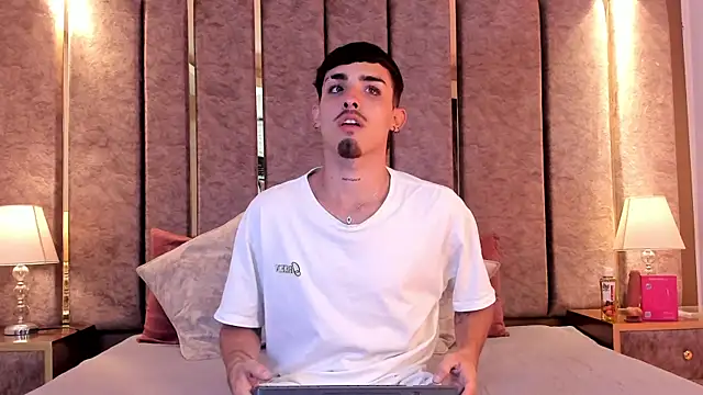 NikoStone  online show from March 27, 2026, 4:29 am