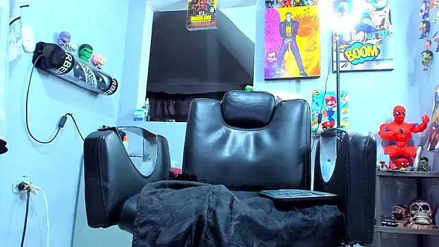 Snapshot of AlamJams chatting on October 28, 2025, 10:12 pm AlamJams online show from October 28, 2025, 10:12 pm