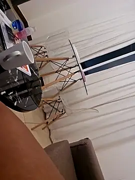 trickyOne online show from December 13, 2025, 7:53 pm