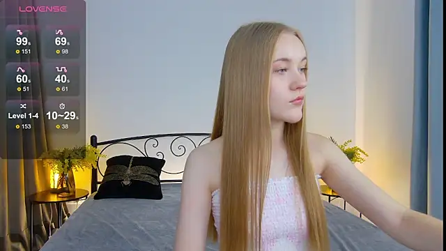 Snapshot of KumiKruz chatting on September 19, 2025, 12:39 pm KumiKruz online show from September 19, 2025, 12:39 pm