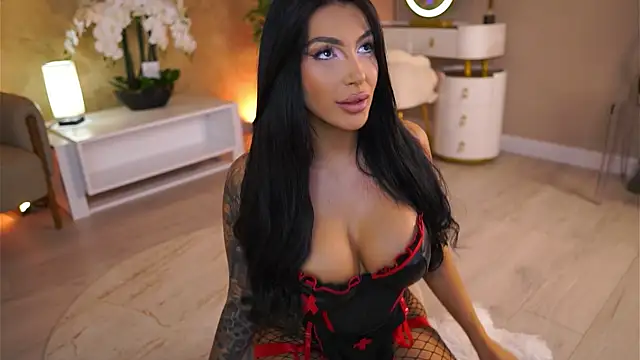 AishaaDevoe online show from October 31, 2025, 6:42 pm