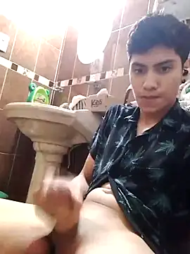 aispuro8505 online show from September 15, 2025, 7:52 am