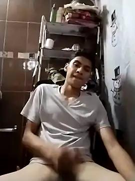 aispuro8505 online show from December 15, 2025, 7:23 am