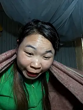 may-squirl online show from November 9, 2025, 4:00 am