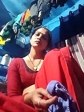 Jooli xx online show from February 10, 2026, 4:00 pm