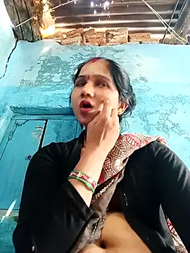 Jooli xx online show from April 14, 2026, 6:08 am