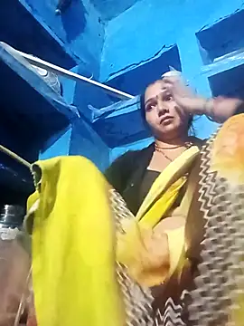 Jooli xx online show from April 18, 2026, 12:58 am