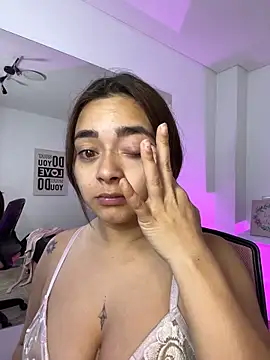 ambar 69  online show from November 22, 2025, 4:22 am