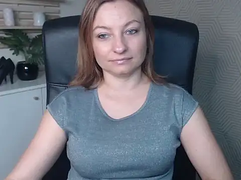 angelaSamt online show from October 2, 2025, 5:36 am