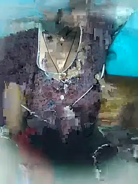 posewith online show from October 2, 2025, 4:52 am