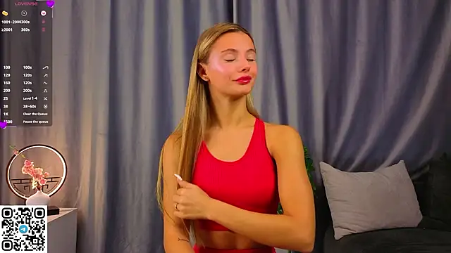 NaughtySeraphine online show from February 10, 2026, 5:11 am