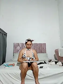 Amanda39 online show from October 27, 2025, 8:57 pm