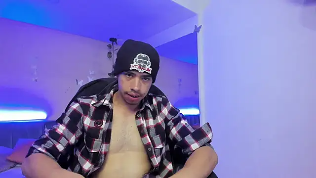 Muscle Scott online show from December 20, 2025, 12:56 pm