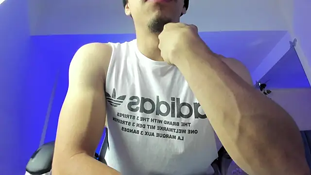 Muscle Scott online show from January 10, 2026, 1:24 pm