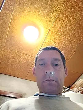 Snapshot of frederic198 chatting on May 10, 2026, 6:35 pm frederic198 online show from May 10, 2026, 6:35 pm