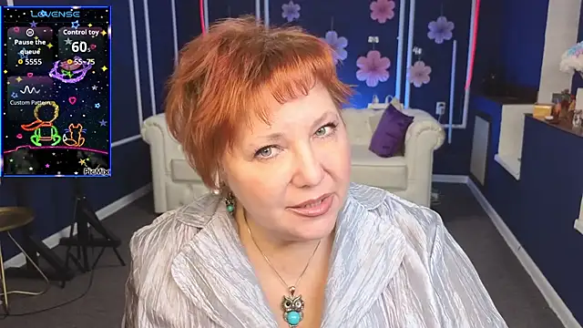 Snapshot of Kira_Kenett chatting on October 12, 2025, 5:17 am Kira Kenett online show from October 12, 2025, 5:17 am