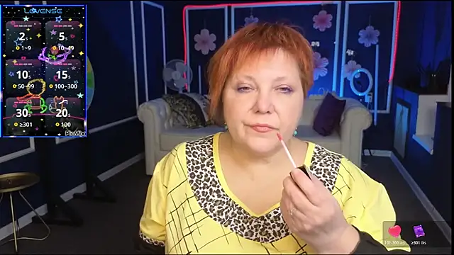 Snapshot of Kira_Kenett chatting on October 18, 2025, 9:43 am Kira Kenett online show from October 18, 2025, 9:43 am