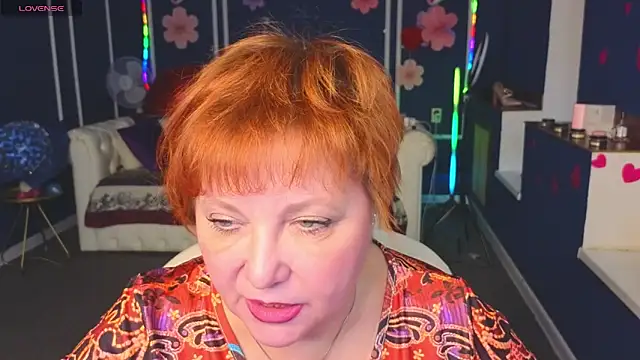 Kira Kenett online show from February 24, 2026, 12:58 pm