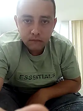 angelitocalientico online show from November 10, 2025, 11:31 am