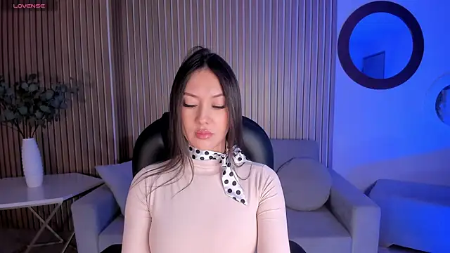 Snapshot of AnnaHoffman_ chatting on October 17, 2025, 7:16 pm AnnaHoffman  online show from October 17, 2025, 7:16 pm