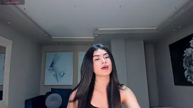 Snapshot of LucyWeiss_ chatting on September 24, 2025, 8:12 pm LucyWeiss online show from September 24, 2025, 8:12 pm