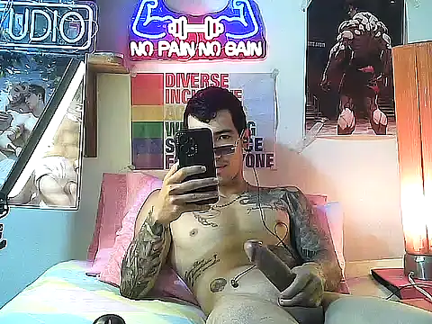 Strongcockfitness online show from September 17, 2025, 6:20 pm