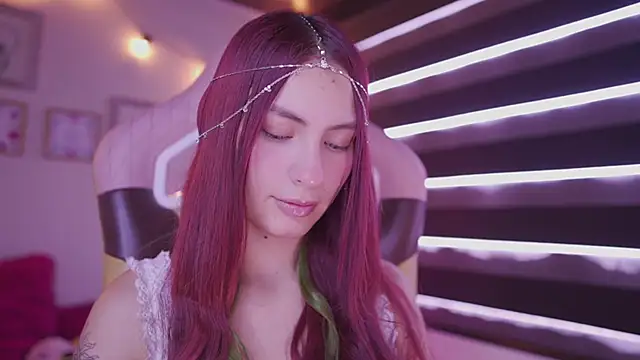 Rebecah 1 online show from November 10, 2025, 3:22 pm