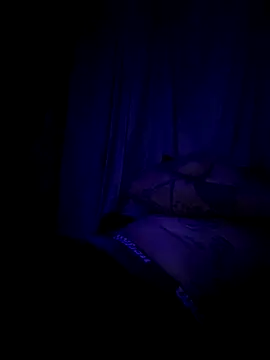 johnboones10 online show from November 3, 2025, 3:08 am